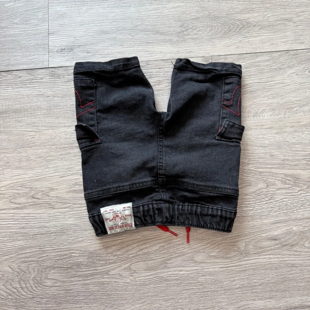 True Religion Toddler Boys Black Denim Cargo Shorts Red Stitching 3T